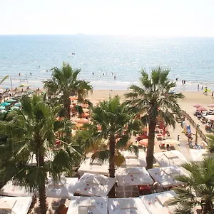 Adriatik 2 3* Škalngur