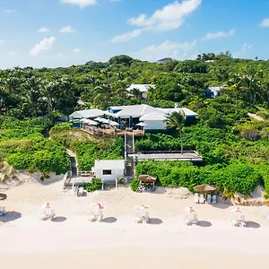 4* Semesteranläggning (resort) Pink Sands